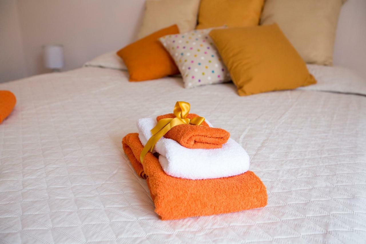 Mia Guesthouse Чефалу Экстерьер фото