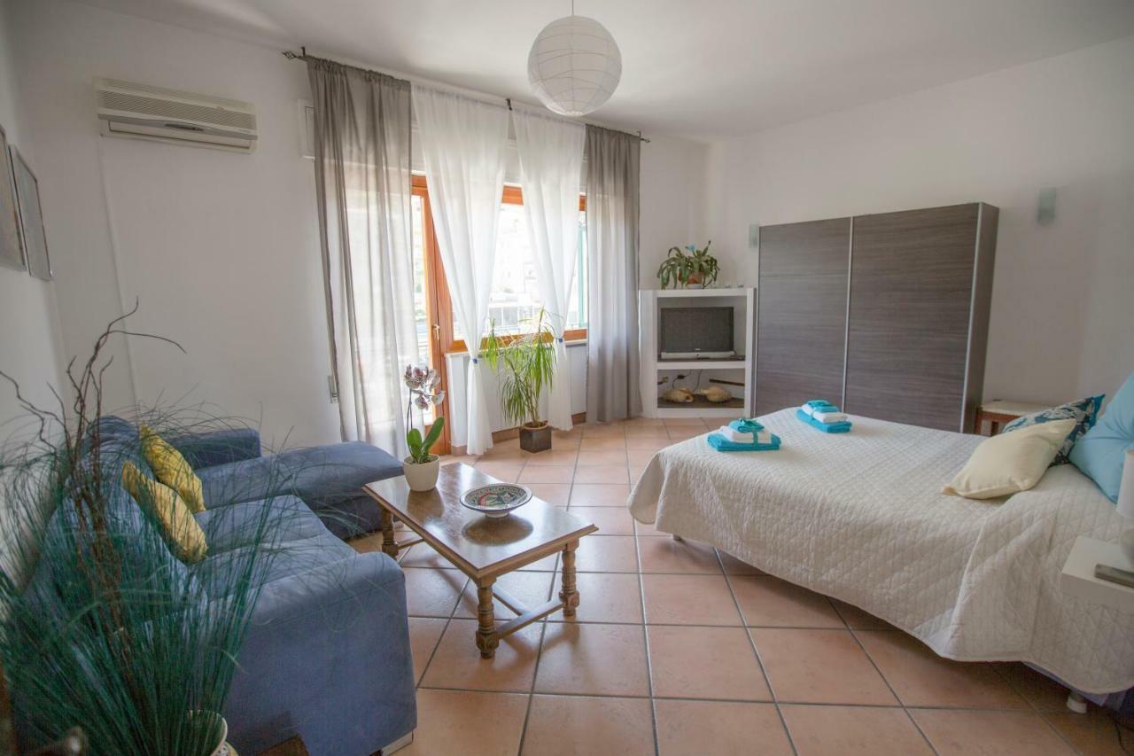 Mia Guesthouse Чефалу Экстерьер фото