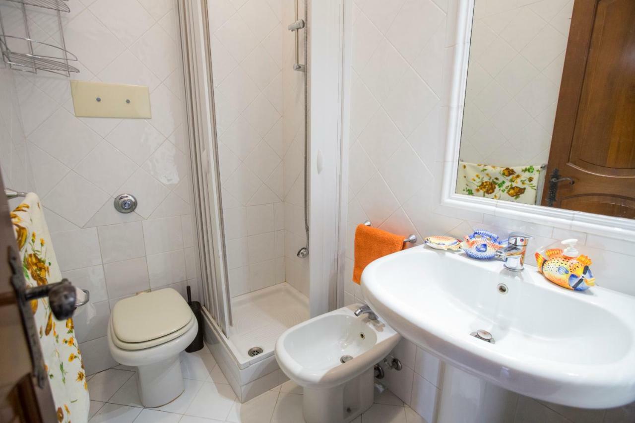 Mia Guesthouse Чефалу Экстерьер фото