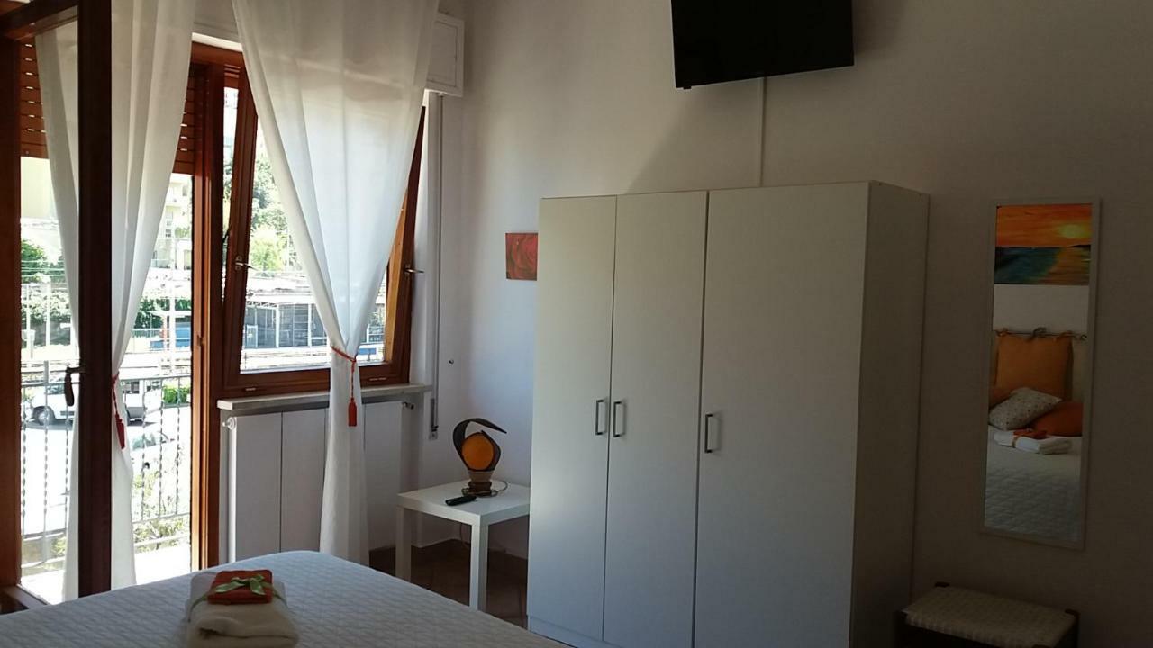 Mia Guesthouse Чефалу Экстерьер фото